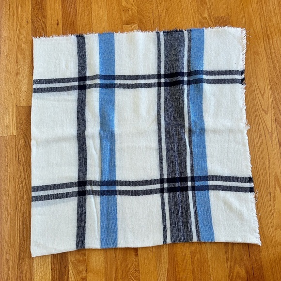 NWOT Aerie Plaid Blanket Scarf - Picture 1 of 3